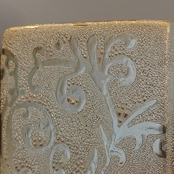 Set of 2 Porcelain Metallic Silver Tealight Candle Holders Christmas Decor - Picture 6 of 7